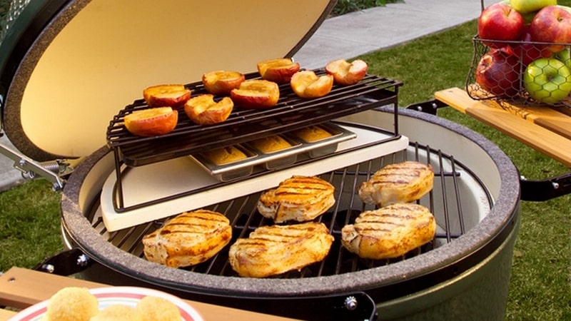 Решетка полукруглая приподнятая с поддоном (второй уровень) для XL Big Green Egg фото Решетка полукруглая приподнятая с поддоном (второй уровень) для XL Большое Зеленое Яйцо фото