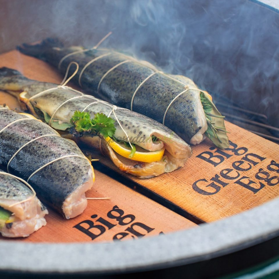 Доска для жарки и копчения, ольха, L280мм, комплект из 2-х шт. Big Green Egg 1 Доска для жарки и копчения, ольха, L280мм, комплект из 2-х шт. Большое Зеленое Яйцо 1