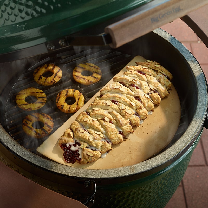 Камень керамический полукруглый для выпекания L Big Green Egg 2 Камень керамический полукруглый для выпекания L Большое Зеленое Яйцо 2