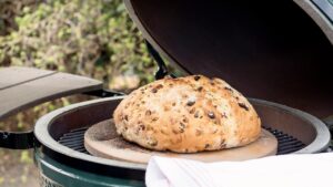 Выпечка на Big Green Egg